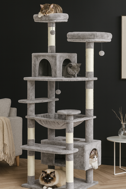 Grand arbre à chats d'intérieur
